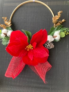 Decorative Christmas ring.