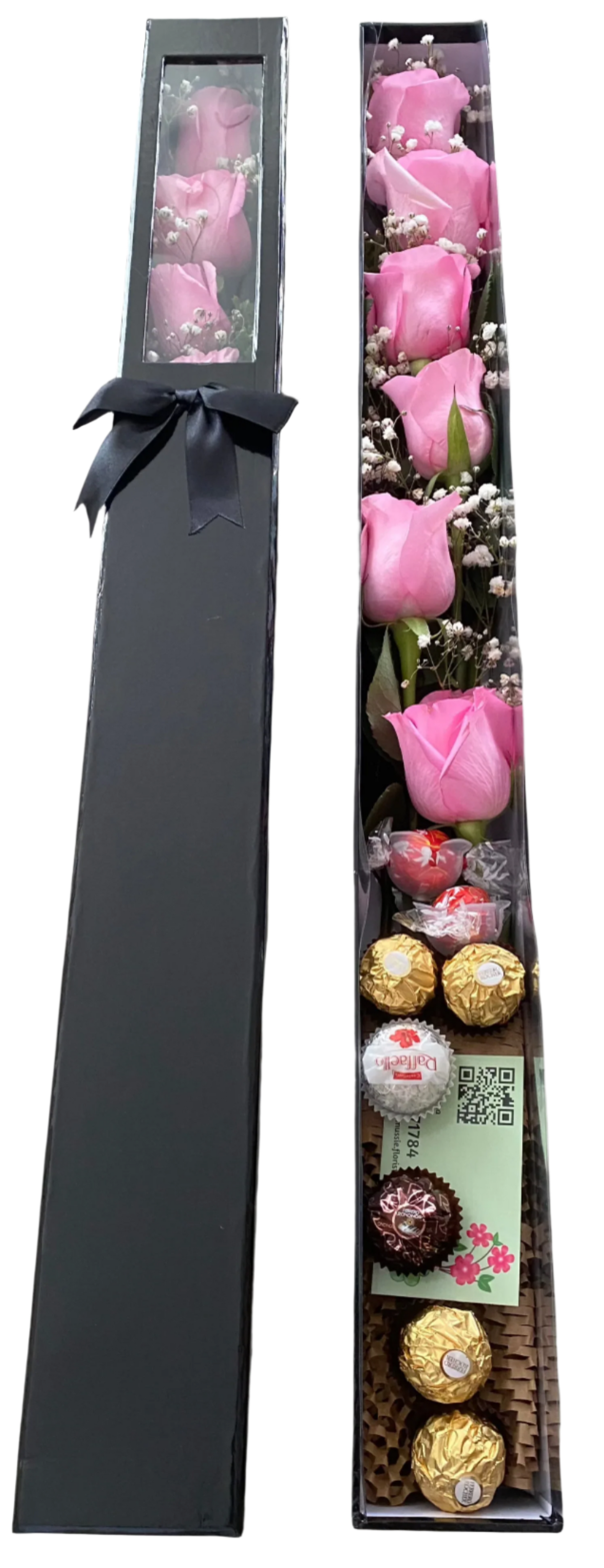 Rose arrangement in the box
