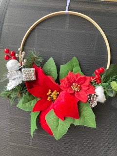 Decorative Christmas ring.