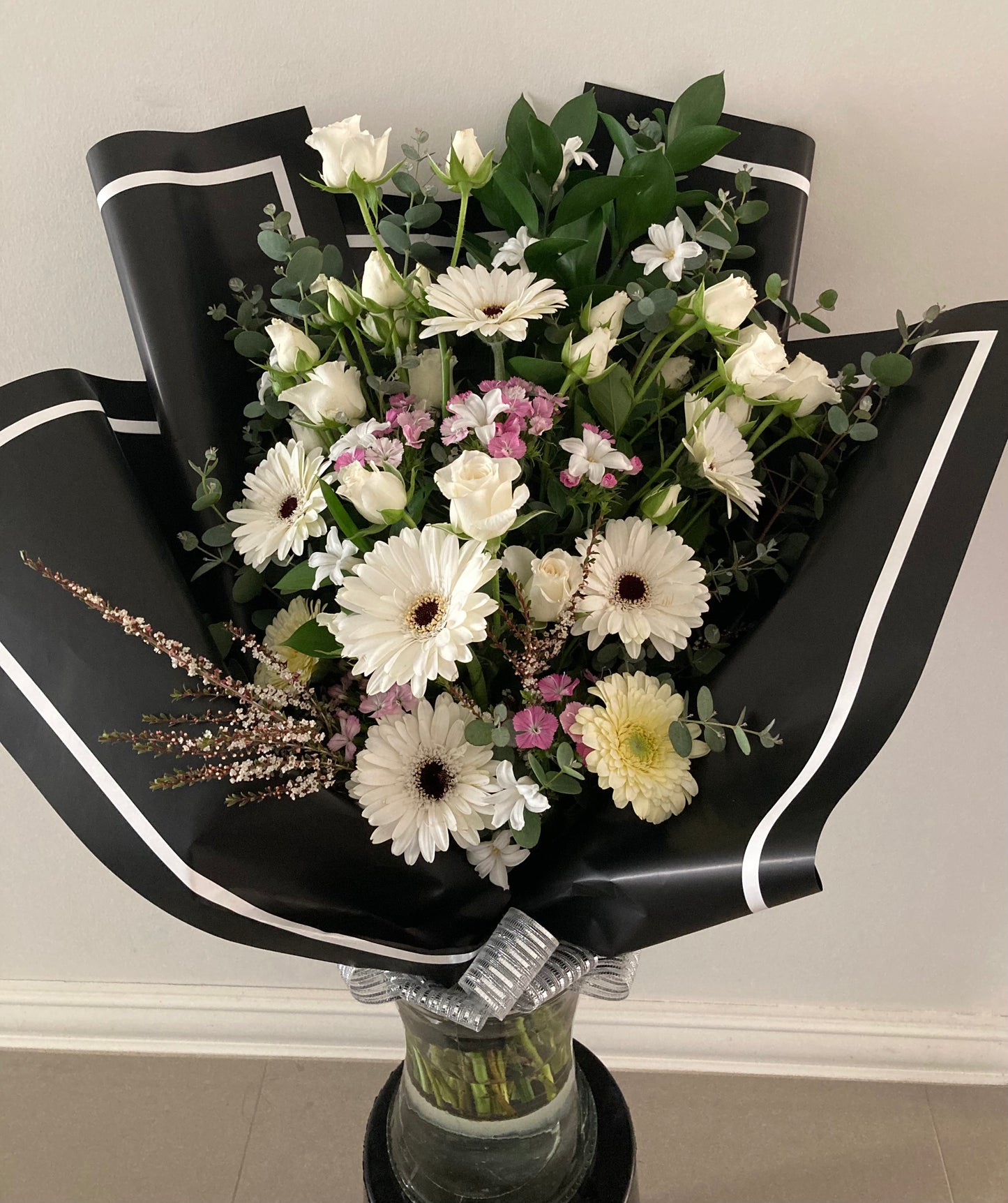 Front facing bouquet